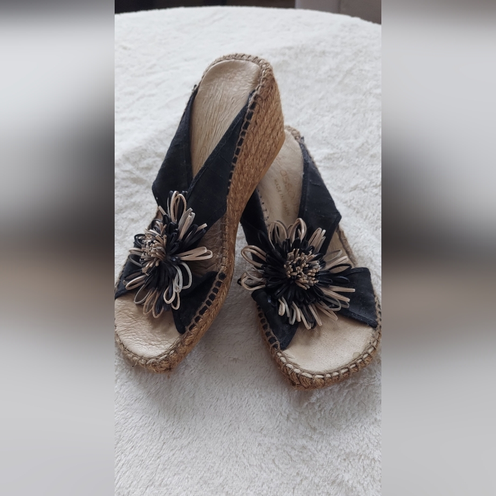 Elegant Black Wedge Sandals with Floral Accent